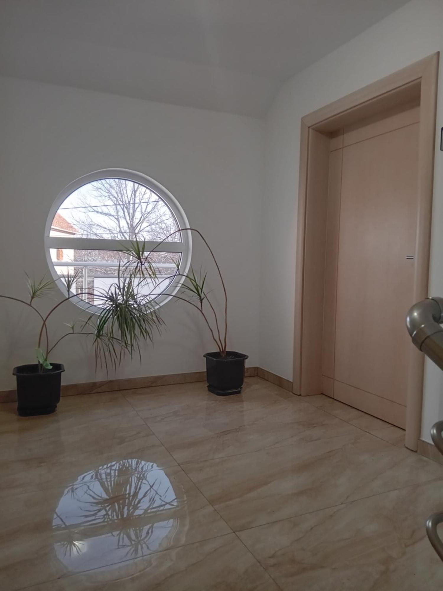 M Batajnica Apartment *